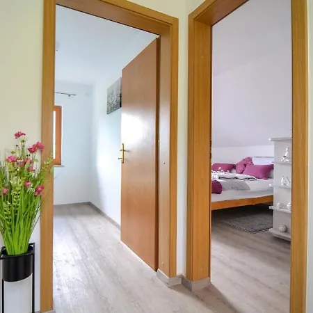 Flower House Podčetrtek