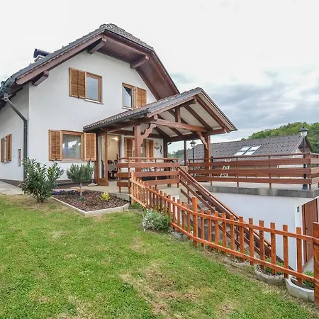 Flower House * Podčetrtek