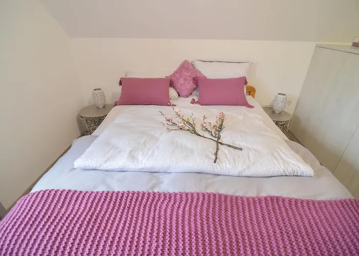 Holiday home Flower House Podcetrtek