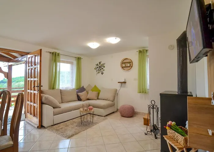 Holiday home Flower House *